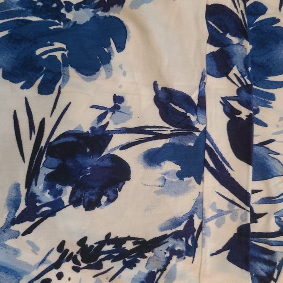 Elysian Blue & White Floral Pants - Picture 9 of 10